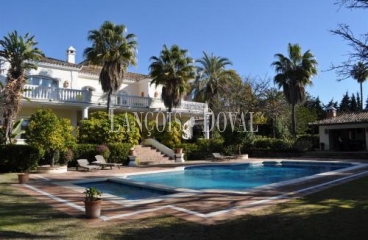 Espectacular Villa en La Milla de Oro de Marbella, Malaga