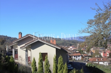 Cangas de Onís. Casa de pueblo en venta. Excelentes vistas. Asturias