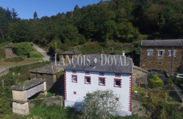 Taramundi. Venta casa Rústica reformada con vistas a la montaña