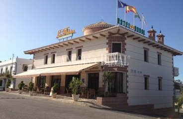 Cala. Huelva. Hotel rural en venta.