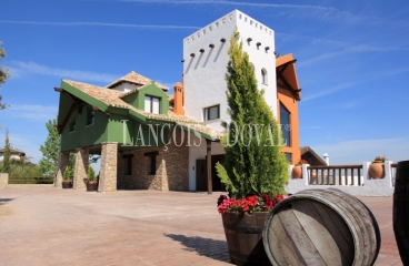 Dílar. Granada. Hotel rural restaurante en venta.