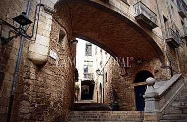 Girona. El Barri Vell y sus propiedades singulares.