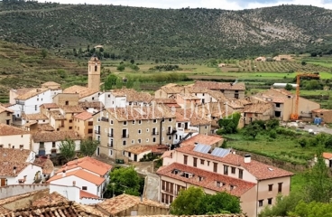 Teruel. Apartamento rural en venta. Nogueruelas.