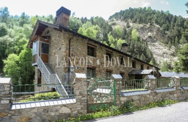 Os de Civis. Casa rústica en venta. Ideal hostelería. Valls de Valira