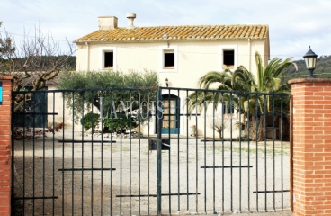 Alt Penedés. Masías y viñedos en venta. Sant Martí Sarroca.