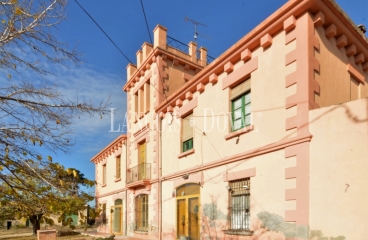 Vilanova i la Geltrú. Finca con masía y ermita en venta ideal hotel y eventos