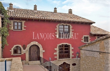 Hoya de Huesca. Hotel rural y restaurante en venta. Murillo De Gállego. Zaragoza.