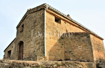 Tarragona Terra alta. Finca olivos en venta. Horta de Sant Joan. Caseres.