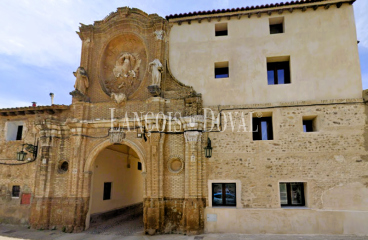 Monasterio De Santa Fe de Huerva. Zaragoza. Edificio reformado en venta.