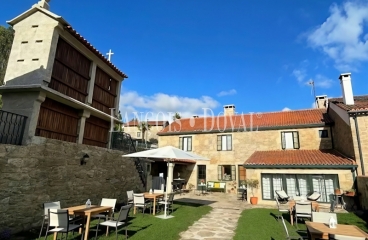Costoia A Coruña. Venta Casa rural con encanto a cinco minutos de Santiago de Compostela