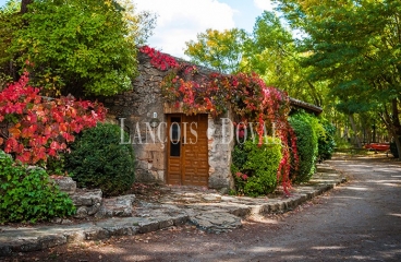 Antiguo molino en venta en Guadalajara: albergue rural con encanto, historia y amplios espacios para el ocio y los eventos