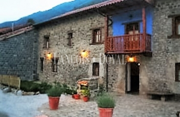 León. Vegacerneja Hotel rural en venta