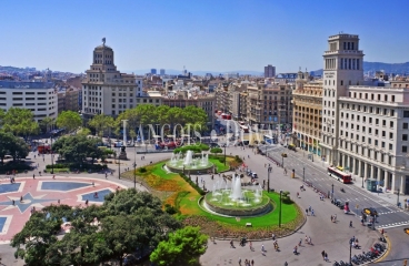 Barcelona. Zona Plaza Catalunya. Gran ático señorial en venta. a rehabilitar