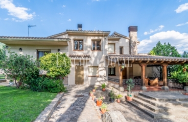 Ávila. Casa  señorial en  venta.  Piedralaves. Comarca del Valle del Tiétar.