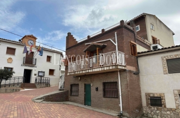 Serranía de Cuenca. Casa rural con encanto rústico en venta. Portilla. 