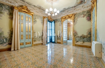 Tortosa. Venta Casa señorial de estilo modernista ideal hotel o sede corporativa. 