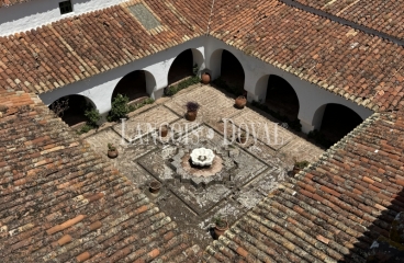 Sevilla. Cazalla de la Sierra. Finca y cortijo en venta con coto de caza