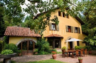 Viladrau. Singular propiedad en venta. Casa señorial con vistas al Montseny