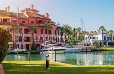 Sotogrande. Oportunidad inversión inmobiliaria. Solar urbano en venta.