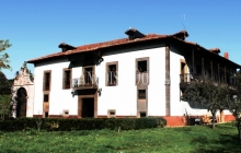 Parroquia de Santa María de Bayo, Concejo de Grado. Asturias. Casa Palacio en venta.