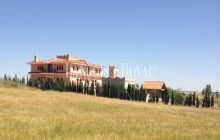 Casa y finca en venta. Puebla de Almenara. Cuenca.        