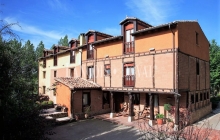 Burgos. Posada en venta. Antiguo molino harinero. Quintanilla del Agua.