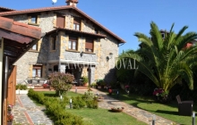 Noja. Cantabria. Casona con apartamentos turísticos en venta