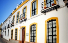 Sevilla. Hotel rural con encanto y restaurante en venta en la Sierra Norte. El Pedroso